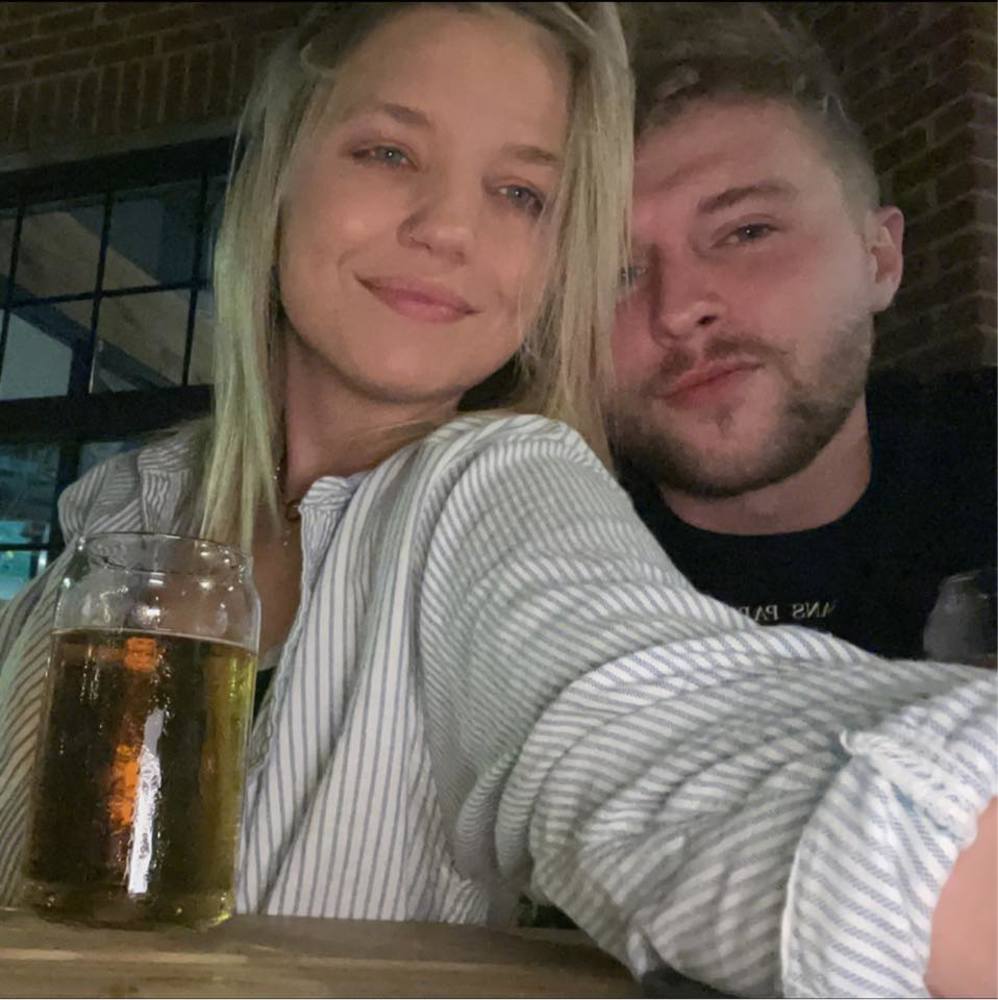 Meet your Posher, Tayler